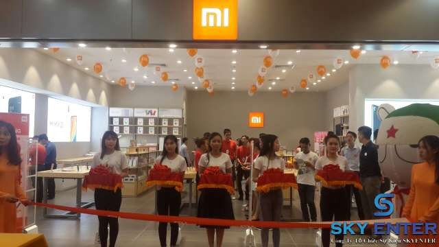 Cho Thuê Thiết Bị Khai Trương Chuỗi Showroom Điện Thoại Xiaomi